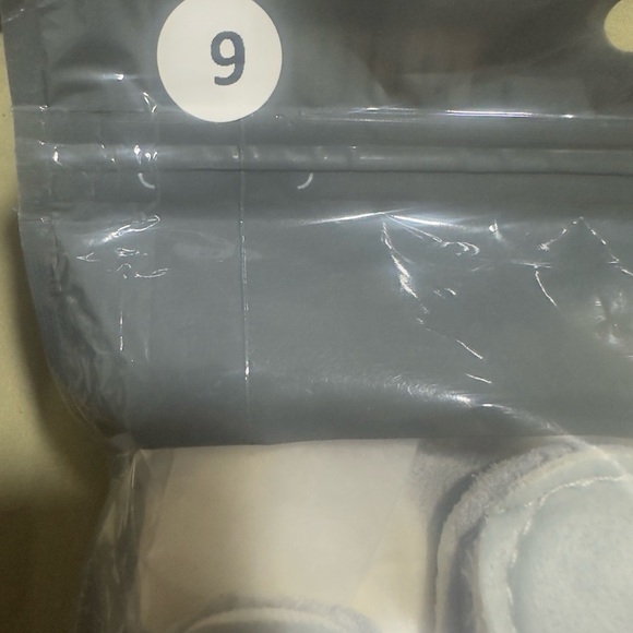 New PUMA Ultra Grip Hybrid Pro Goalkeeper Gloves Mens Orange Size 9 - Picture 2 of 8